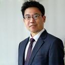 新井悠太氏の顔写真